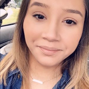 Meet your Posher, Kapui